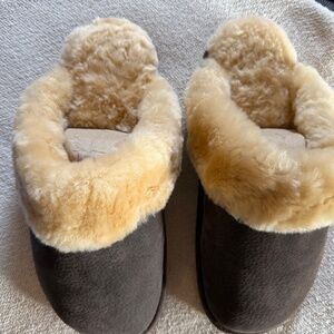 Old Friend Ladies Scuff slippers